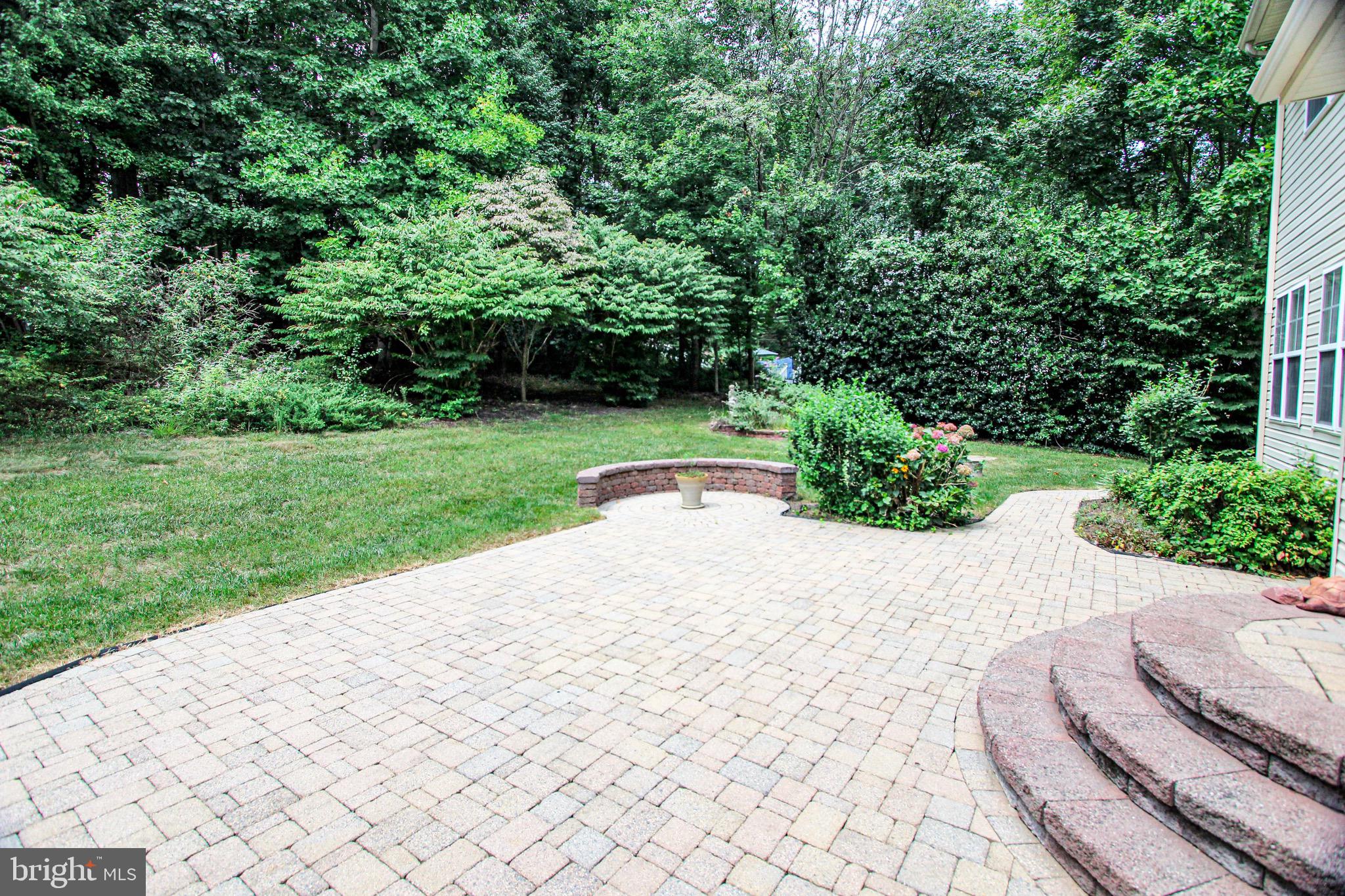 FOREST KNOLL - Residential