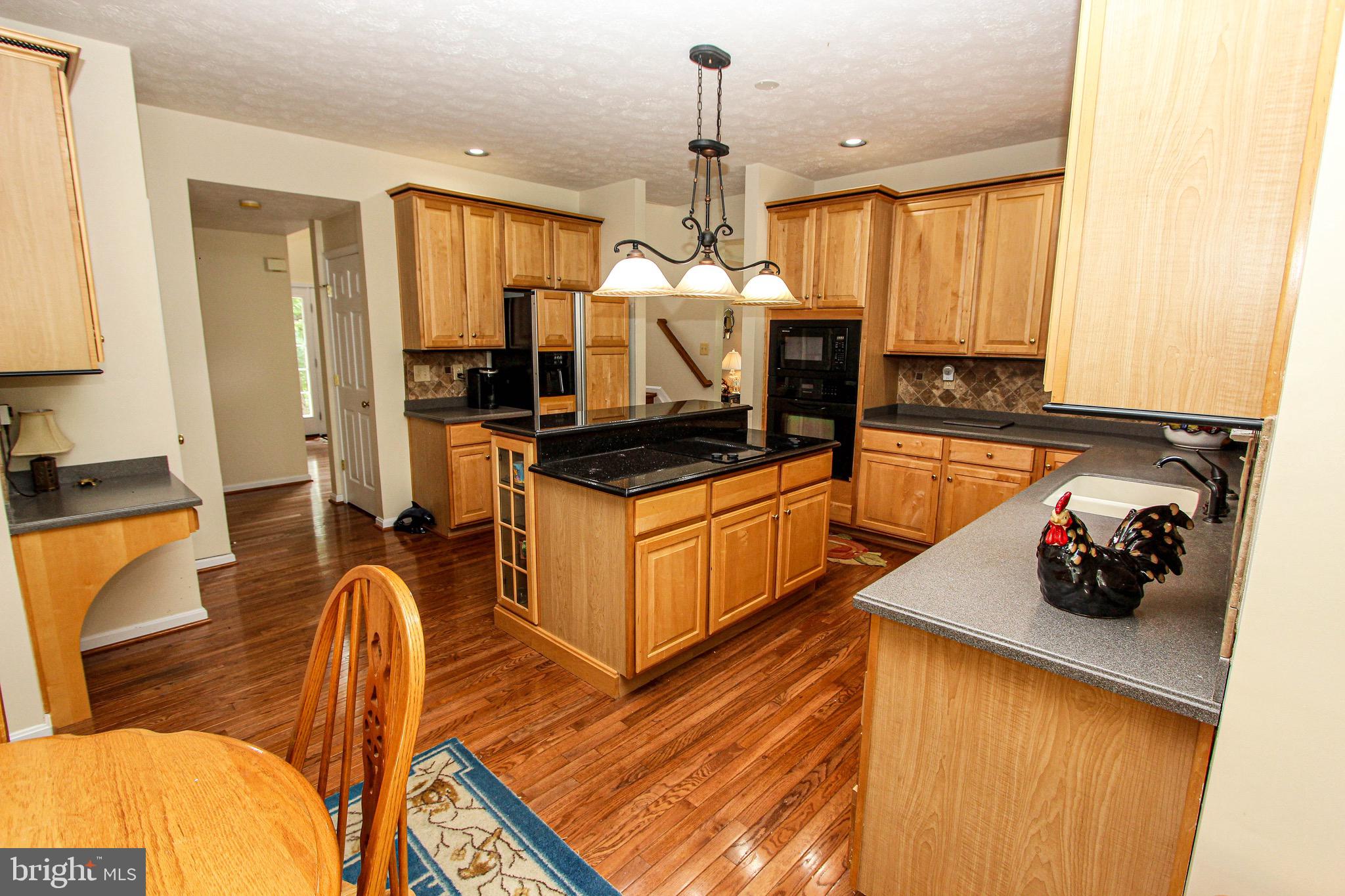 FOREST KNOLL - Residential