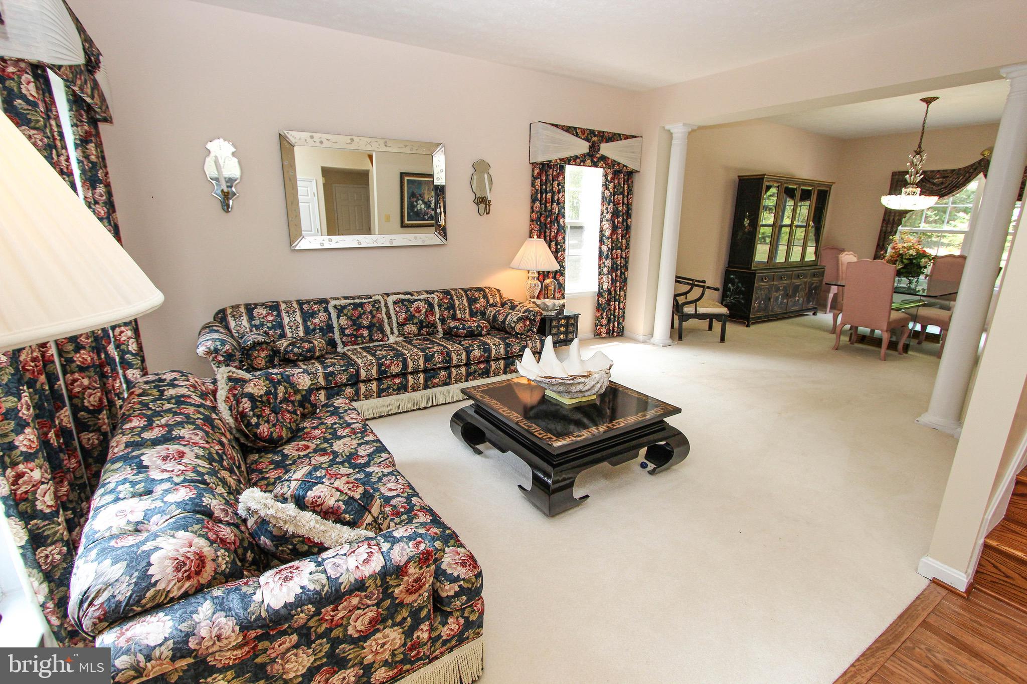 FOREST KNOLL - Residential