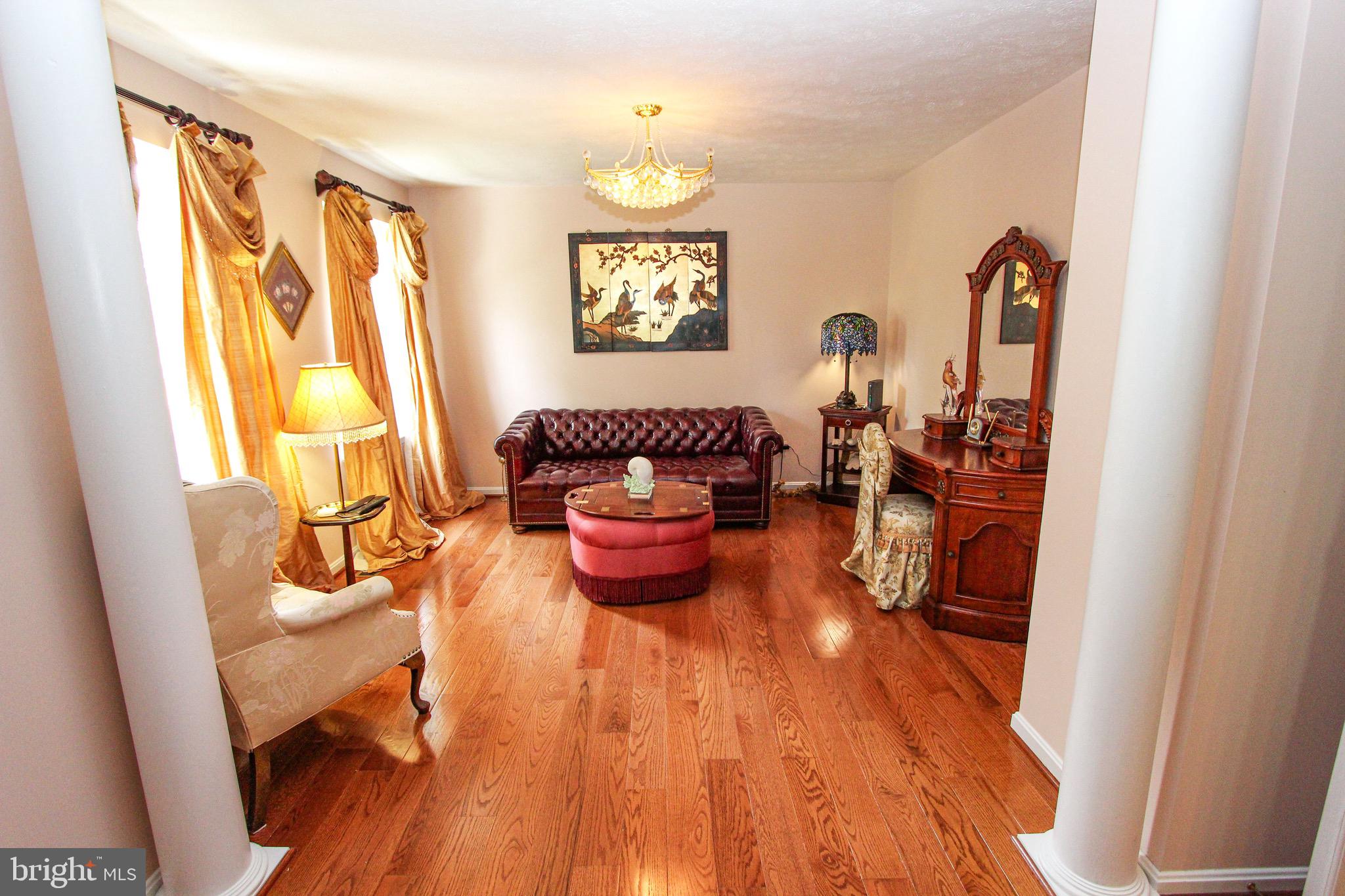 FOREST KNOLL - Residential