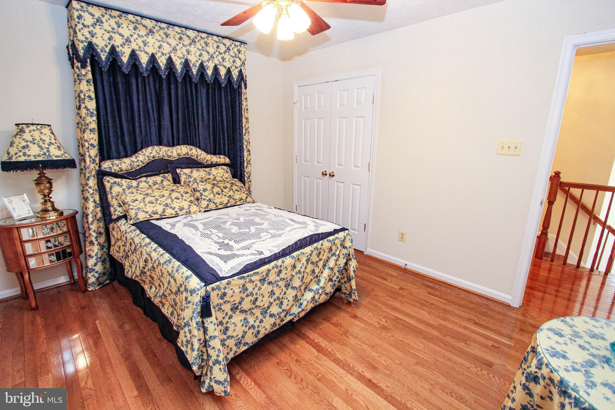 FOREST KNOLL - Residential