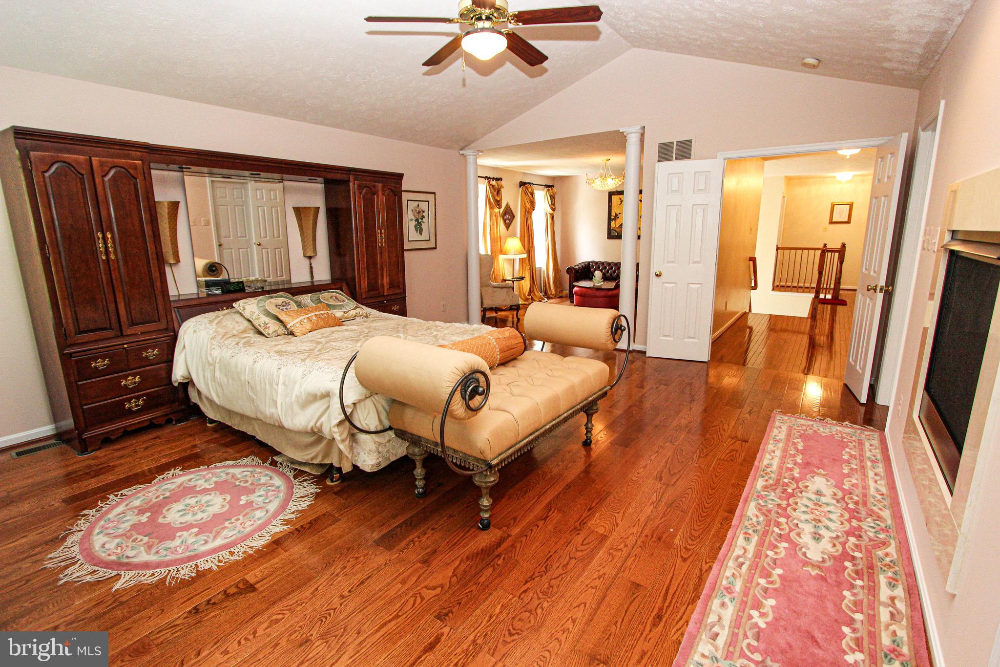 FOREST KNOLL - Residential