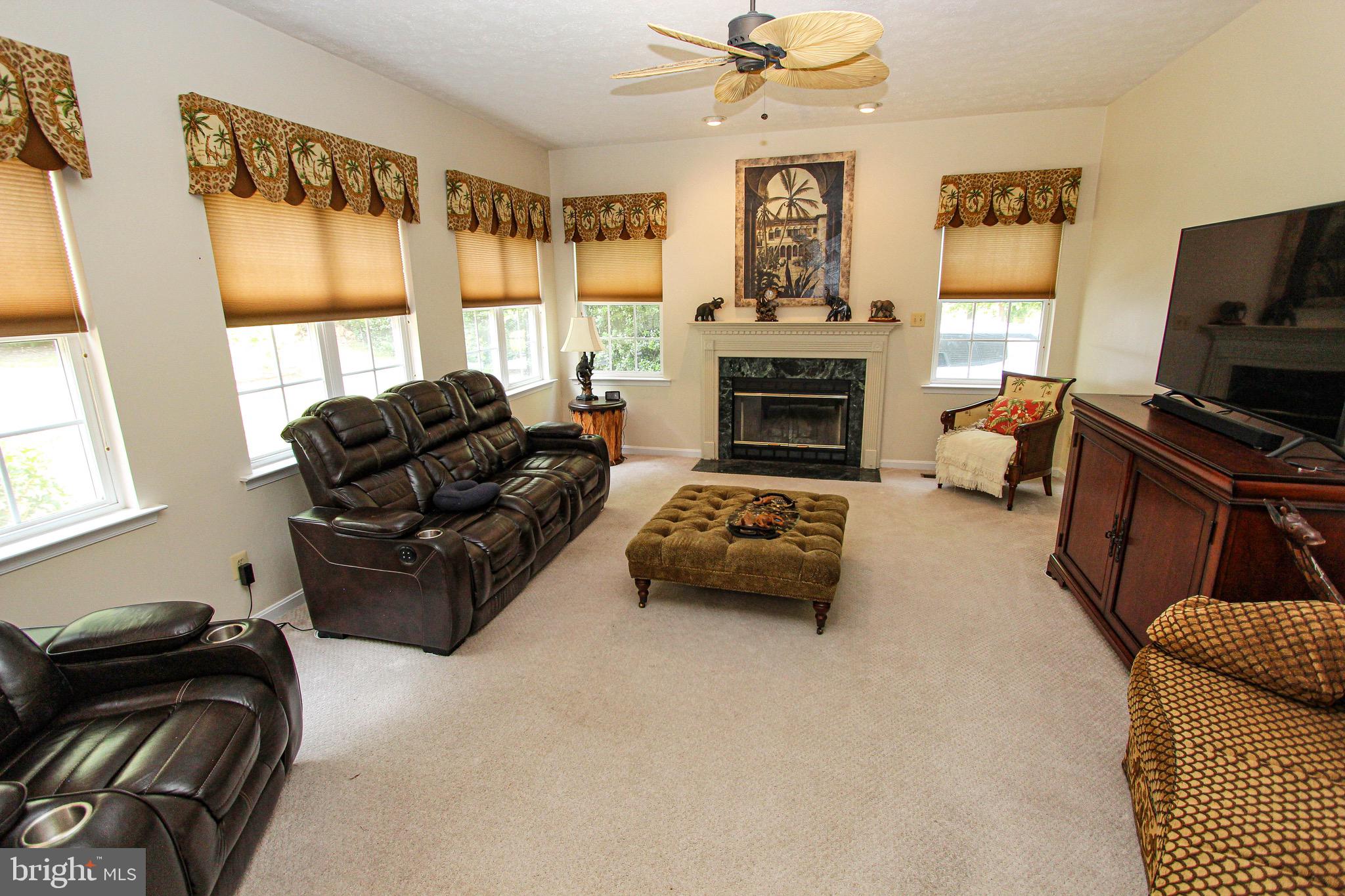 FOREST KNOLL - Residential