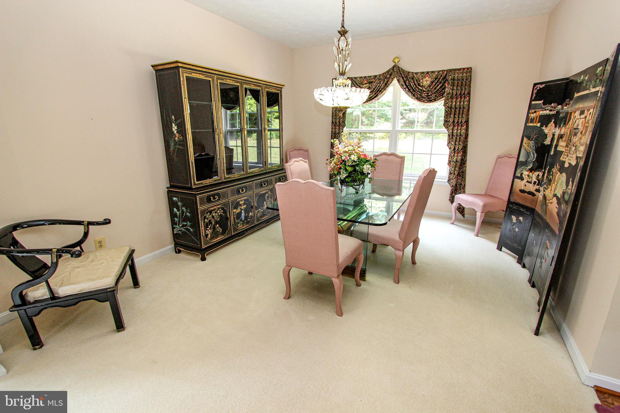 FOREST KNOLL - Residential