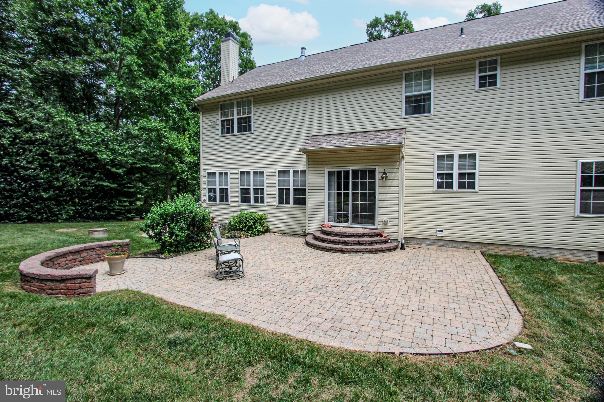 FOREST KNOLL - Residential