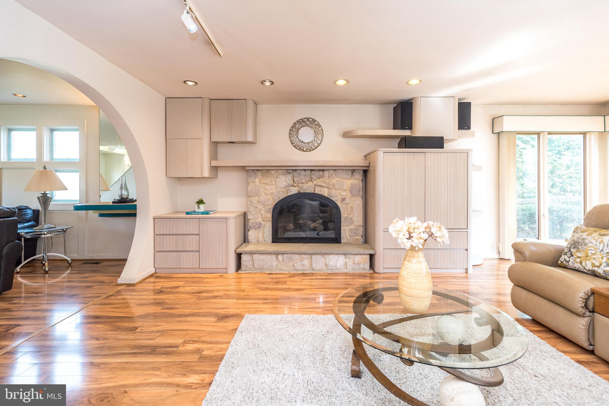 DUBLIN CHASE - Residential