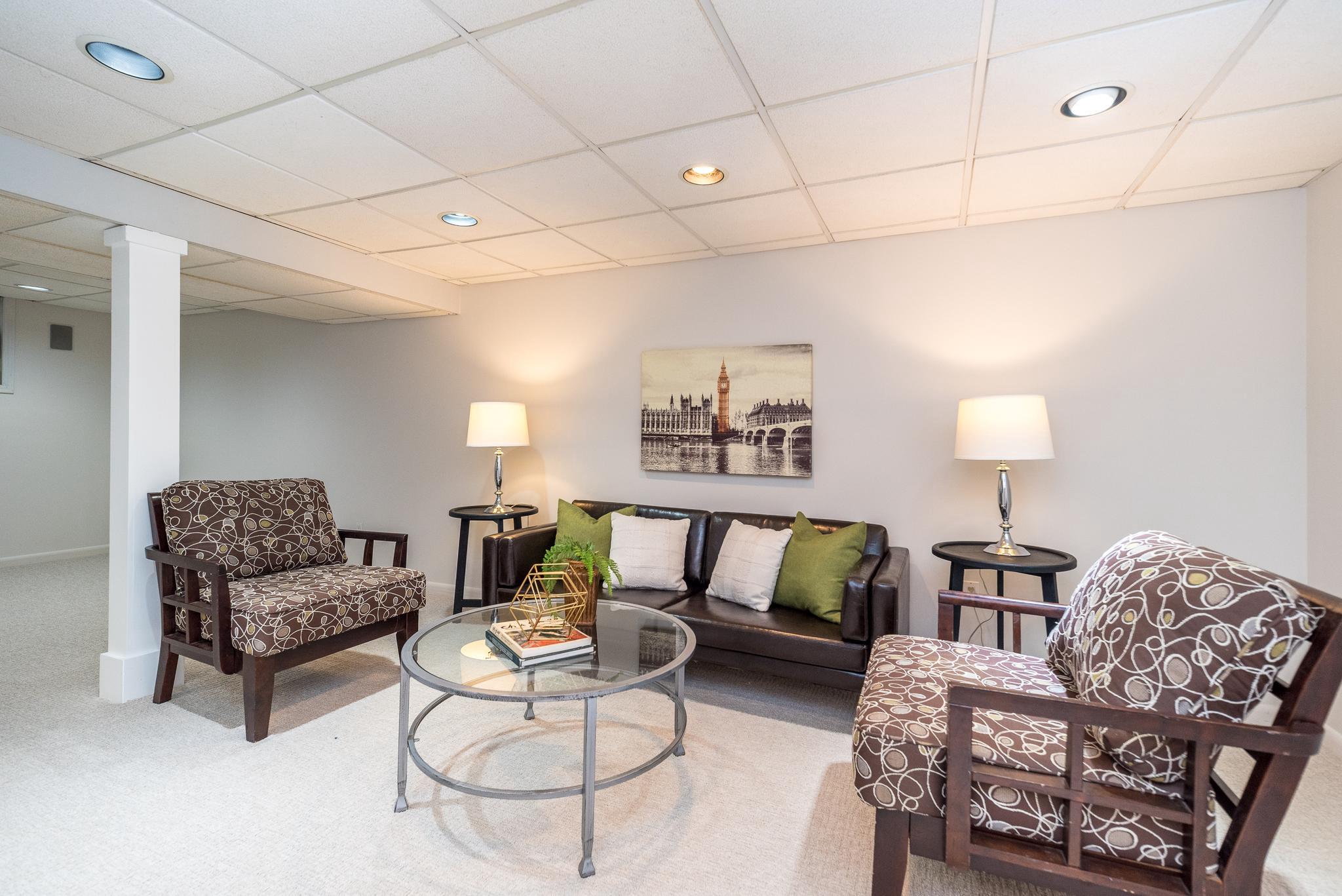 DUBLIN CHASE - Residential