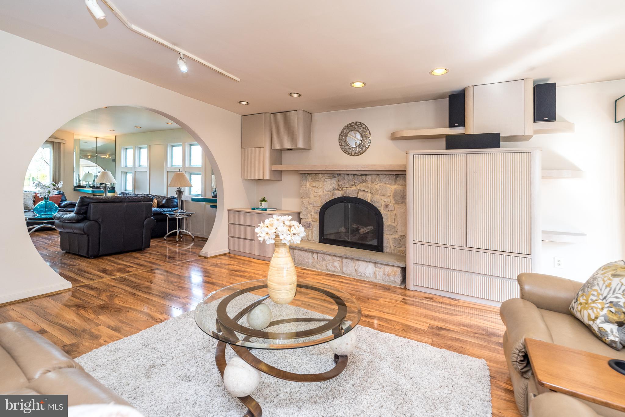 DUBLIN CHASE - Residential