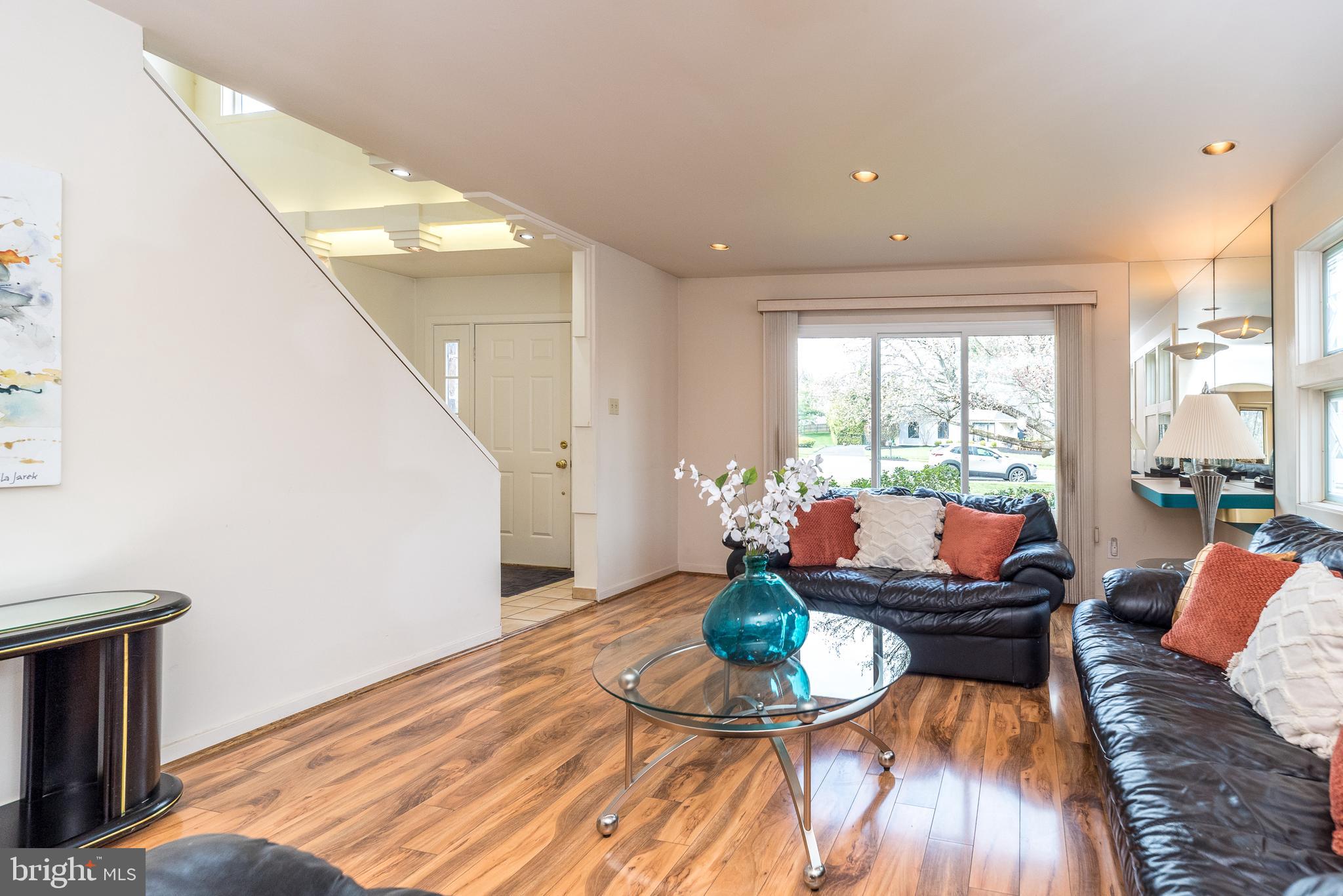 DUBLIN CHASE - Residential