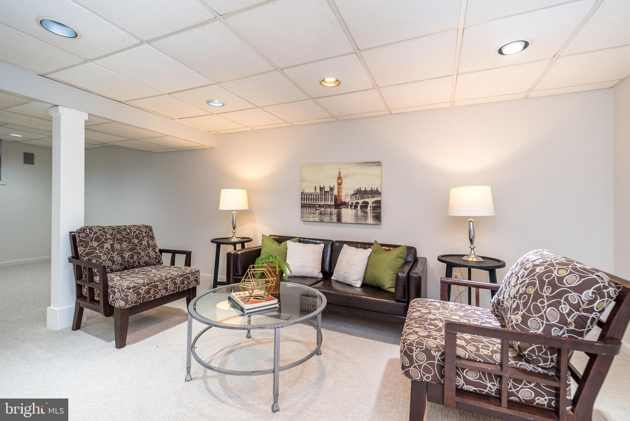 DUBLIN CHASE - Residential