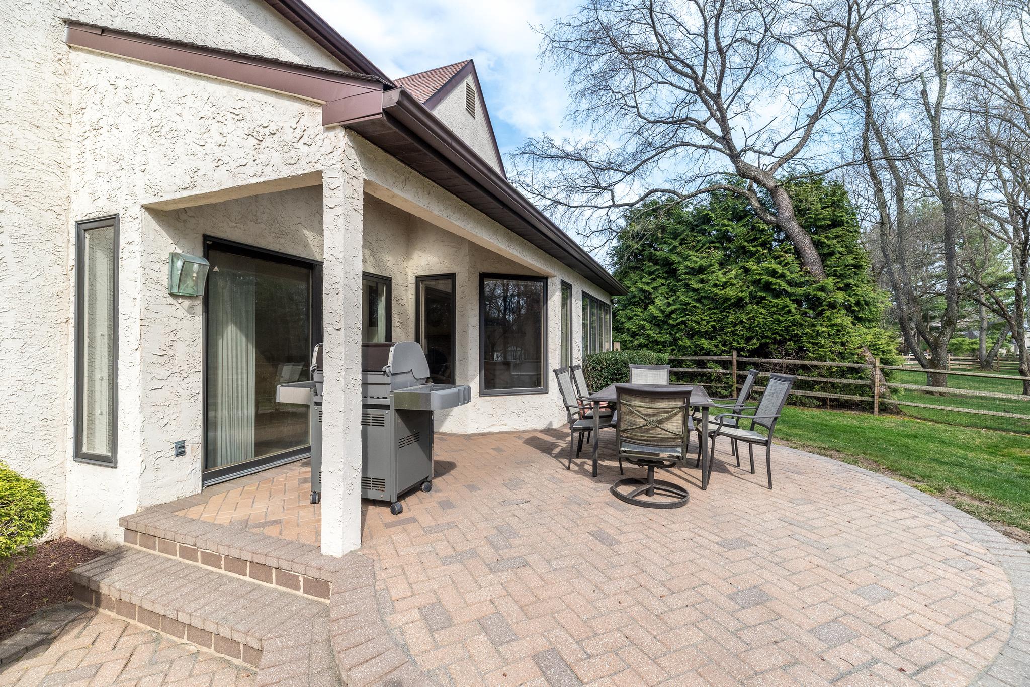 DUBLIN CHASE - Residential