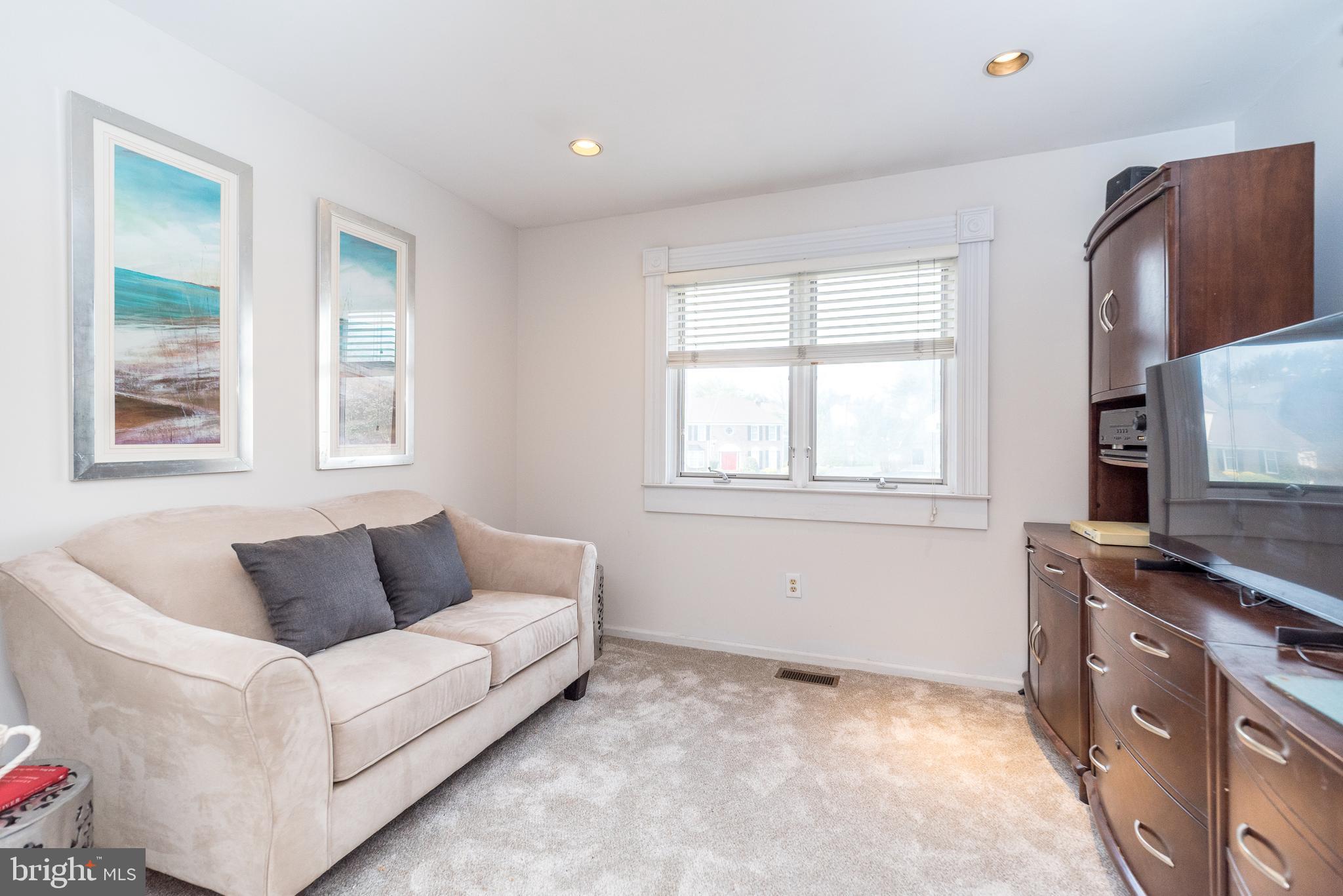 DUBLIN CHASE - Residential