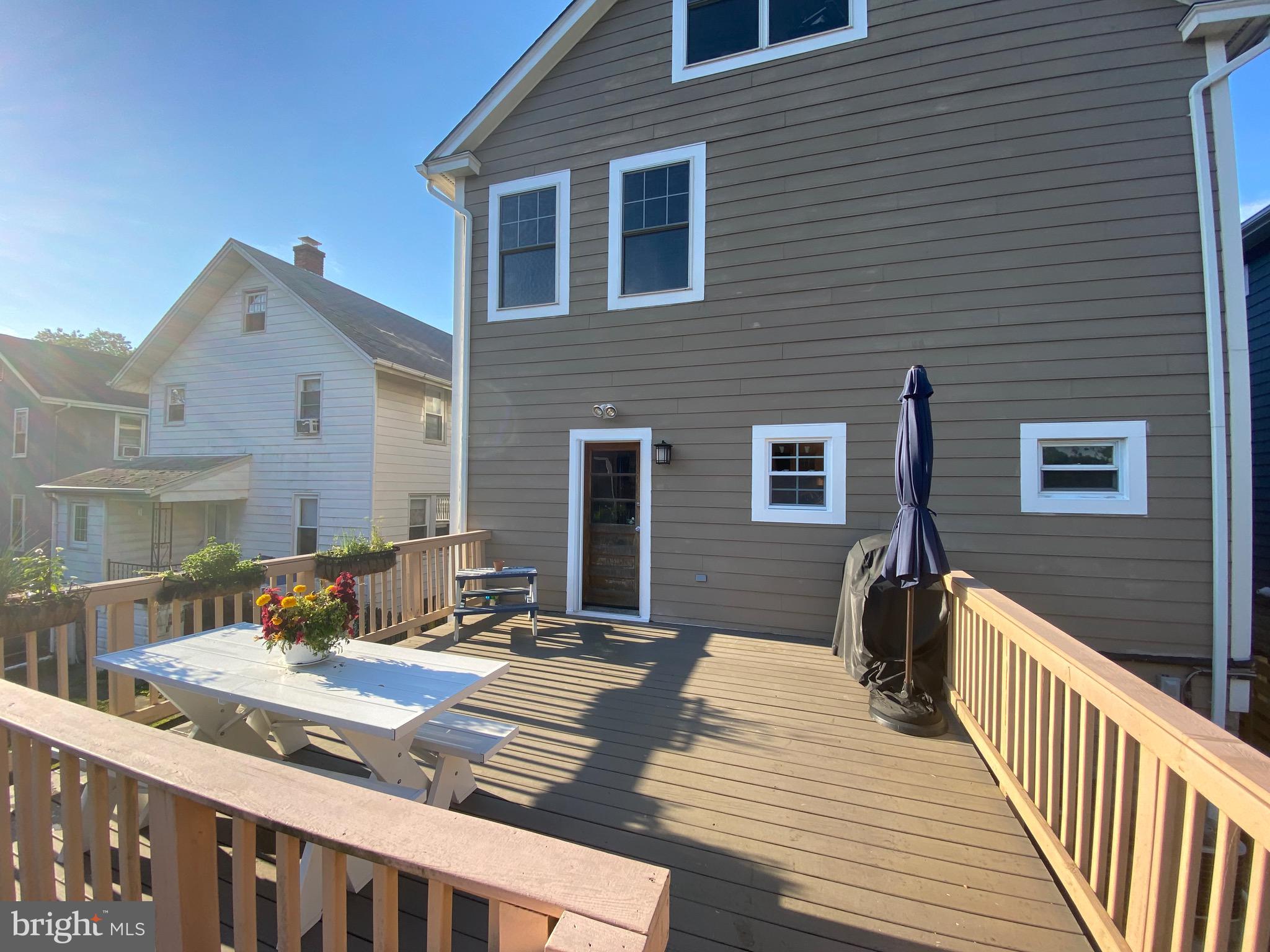 MURRAY HILL - Residential