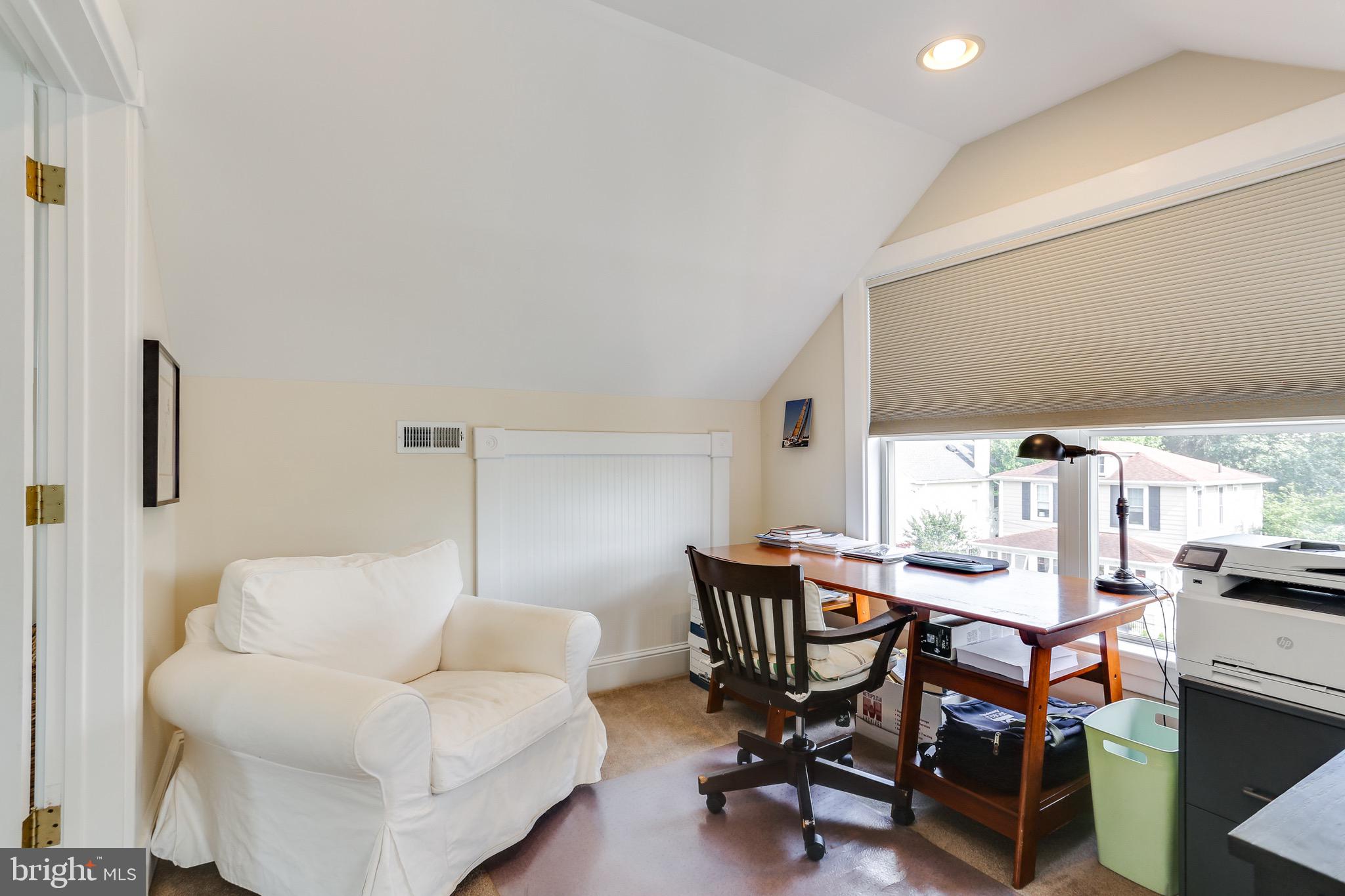 MURRAY HILL - Residential