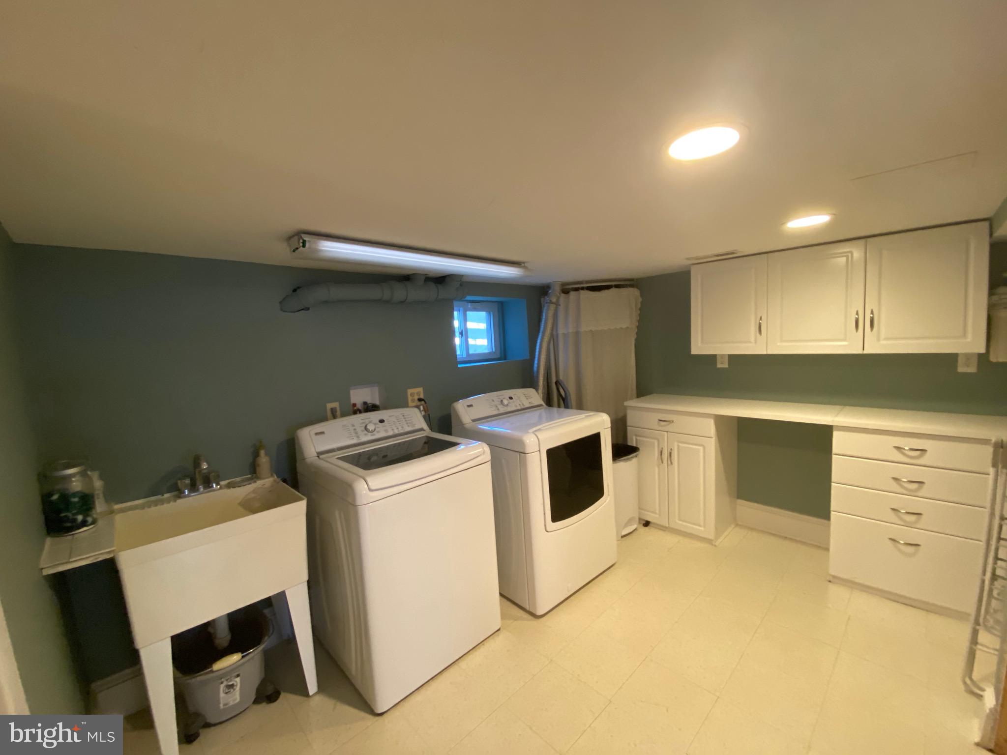 MURRAY HILL - Residential