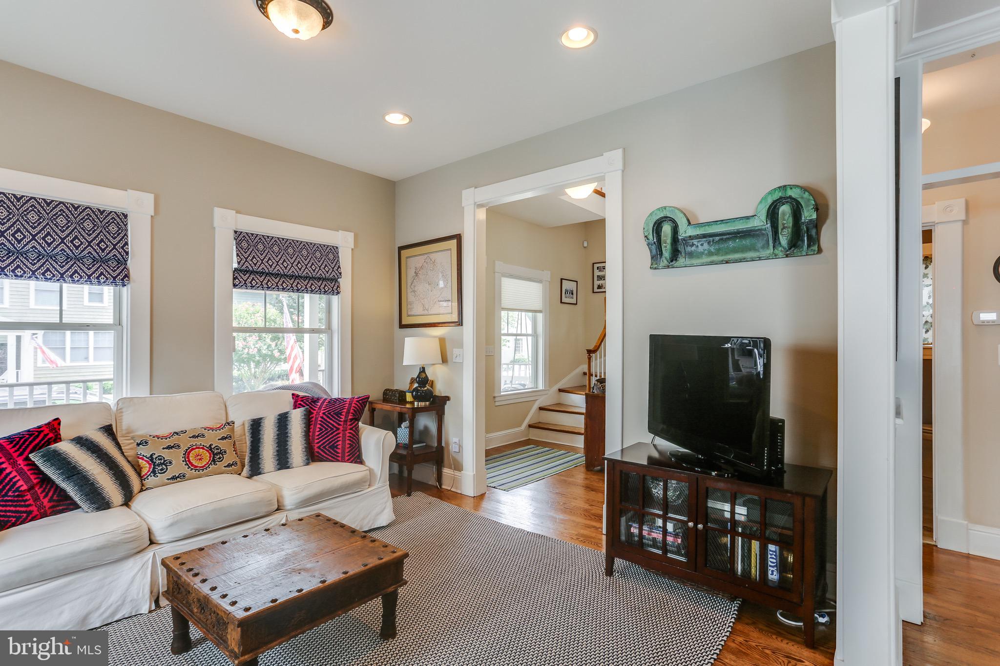 MURRAY HILL - Residential