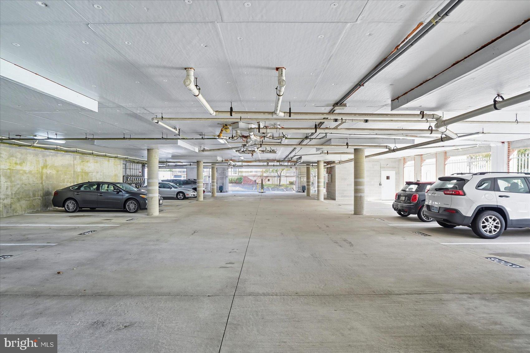 SPRING MILL CONDOMINIUM - Residential