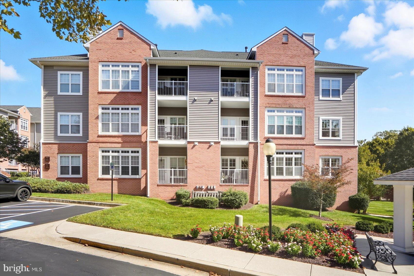 SPRING MILL CONDOMINIUM - Residential