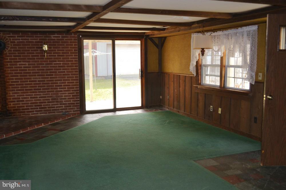 LONGSWAMP TWP - Residential