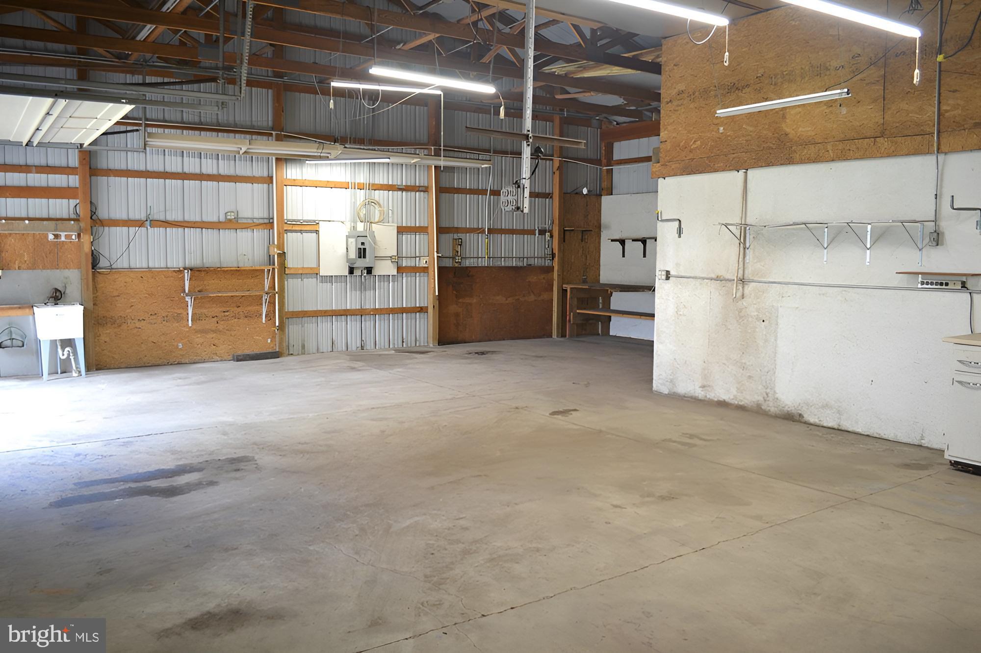 LONGSWAMP TWP - Residential