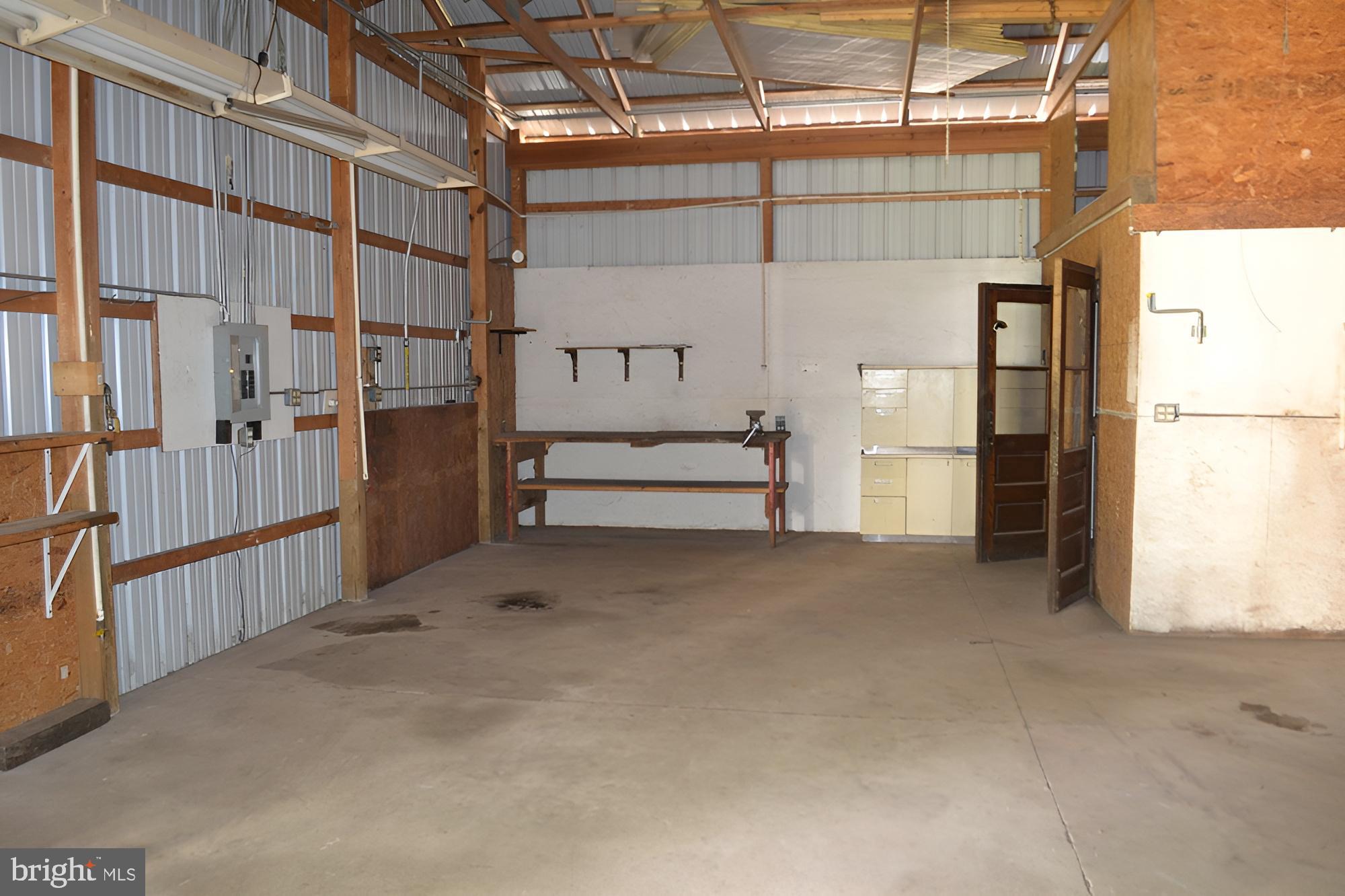 LONGSWAMP TWP - Residential