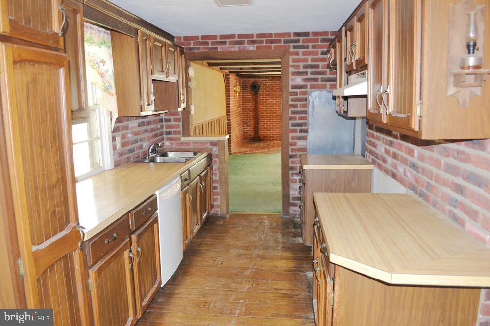 LONGSWAMP TWP - Residential