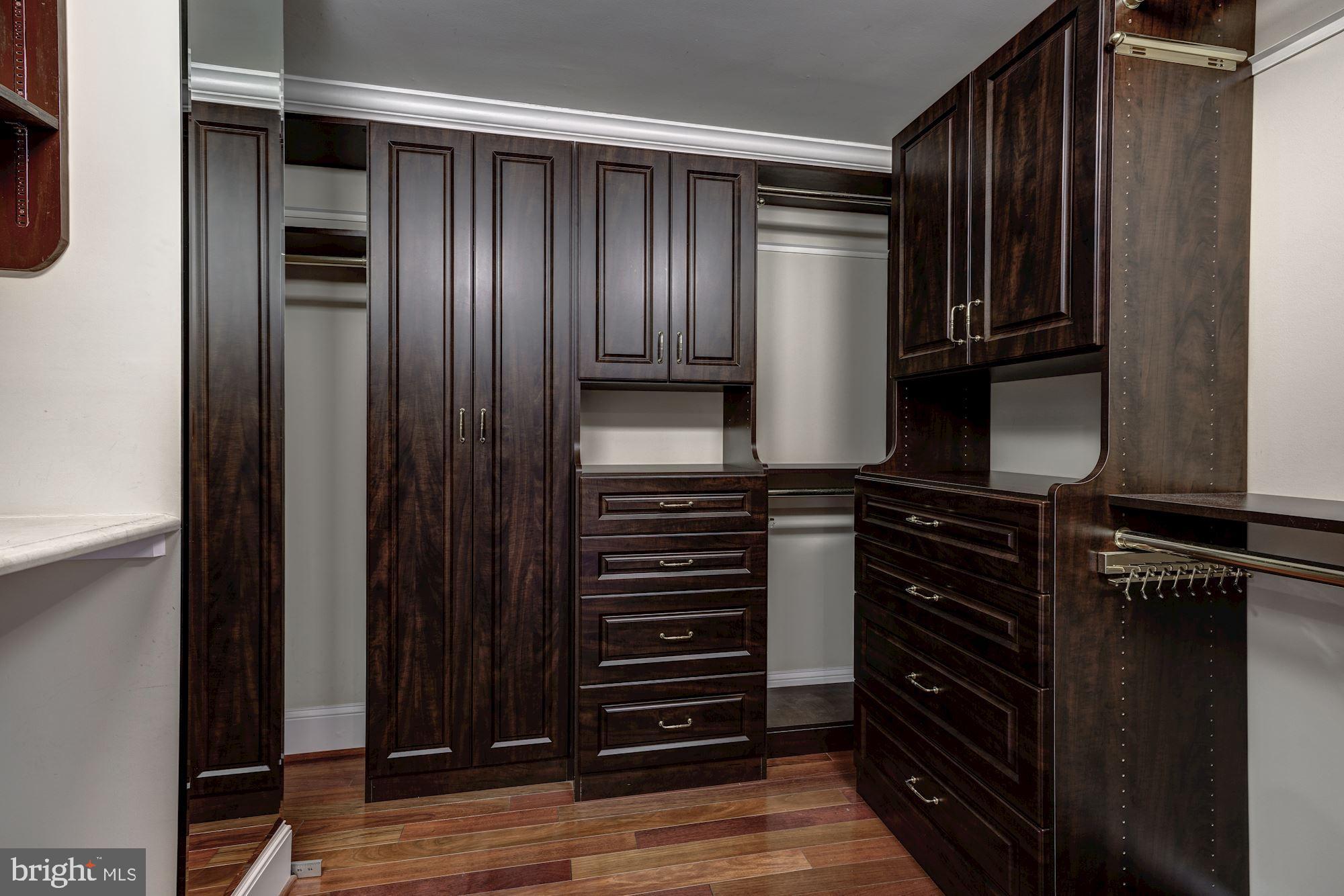 ARLINGTON RIDGE - Residential Lease