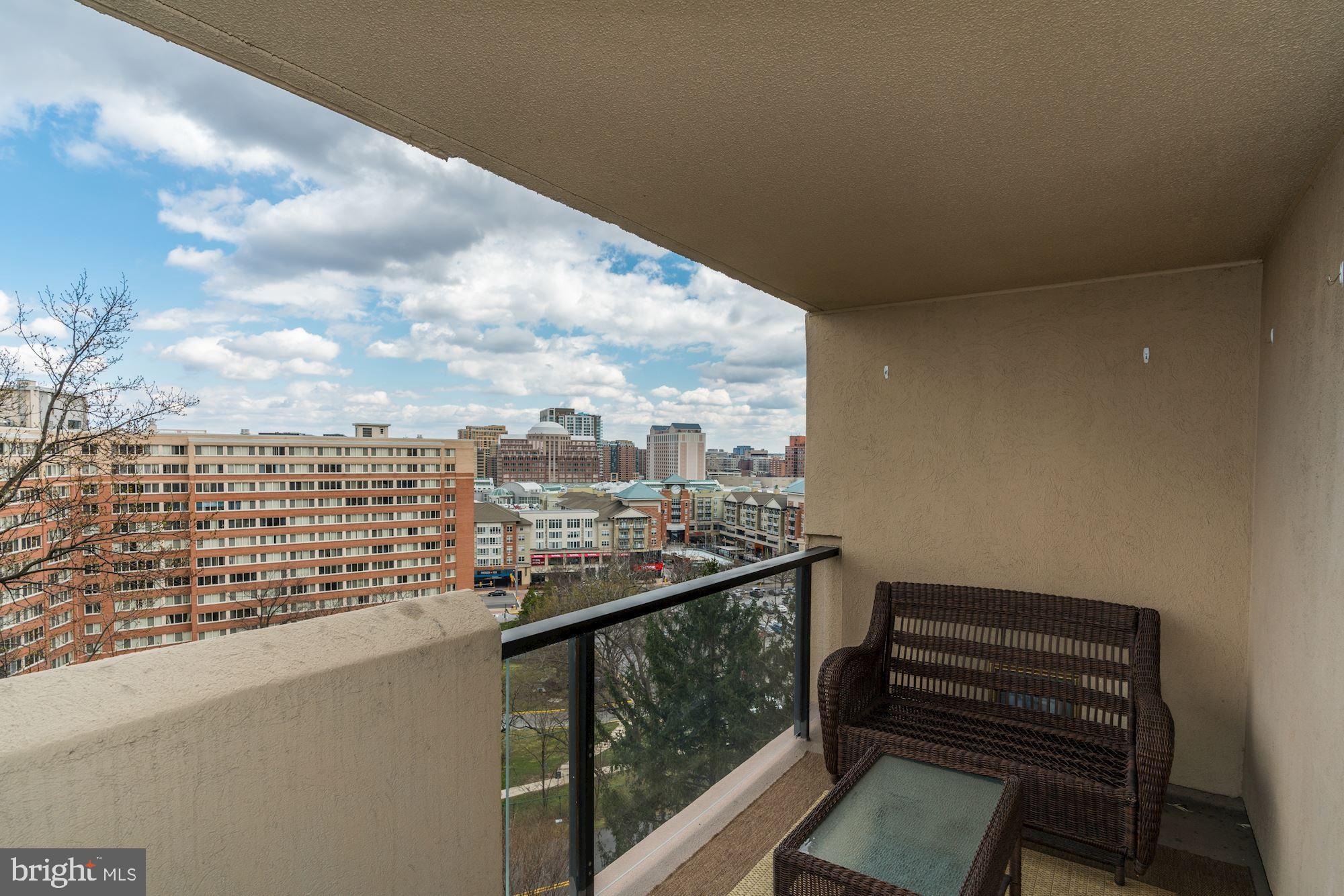 ARLINGTON RIDGE - Residential Lease