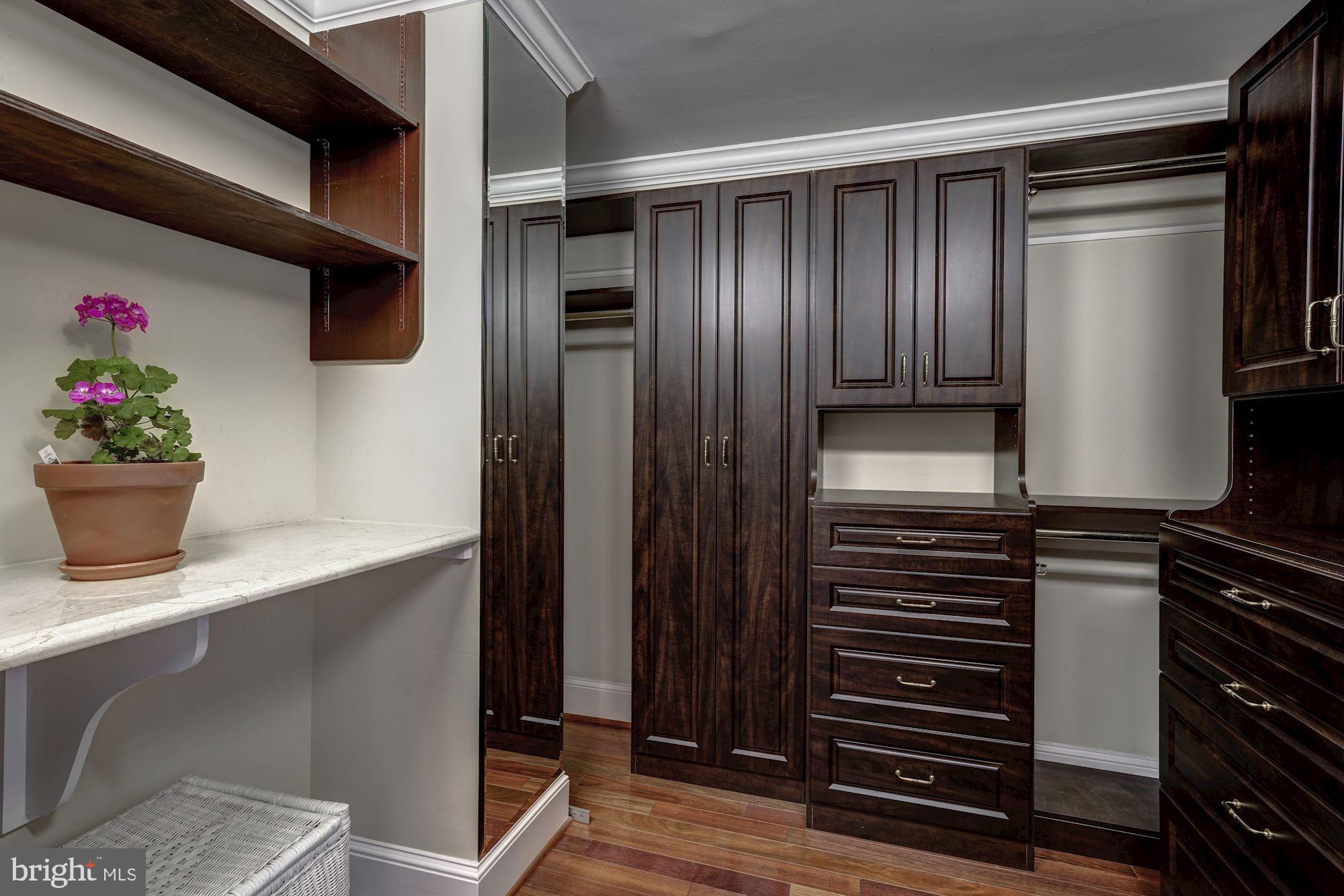 ARLINGTON RIDGE - Residential Lease