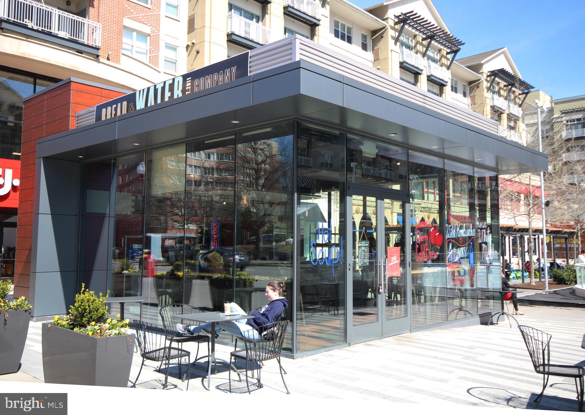 ARLINGTON RIDGE - Residential Lease