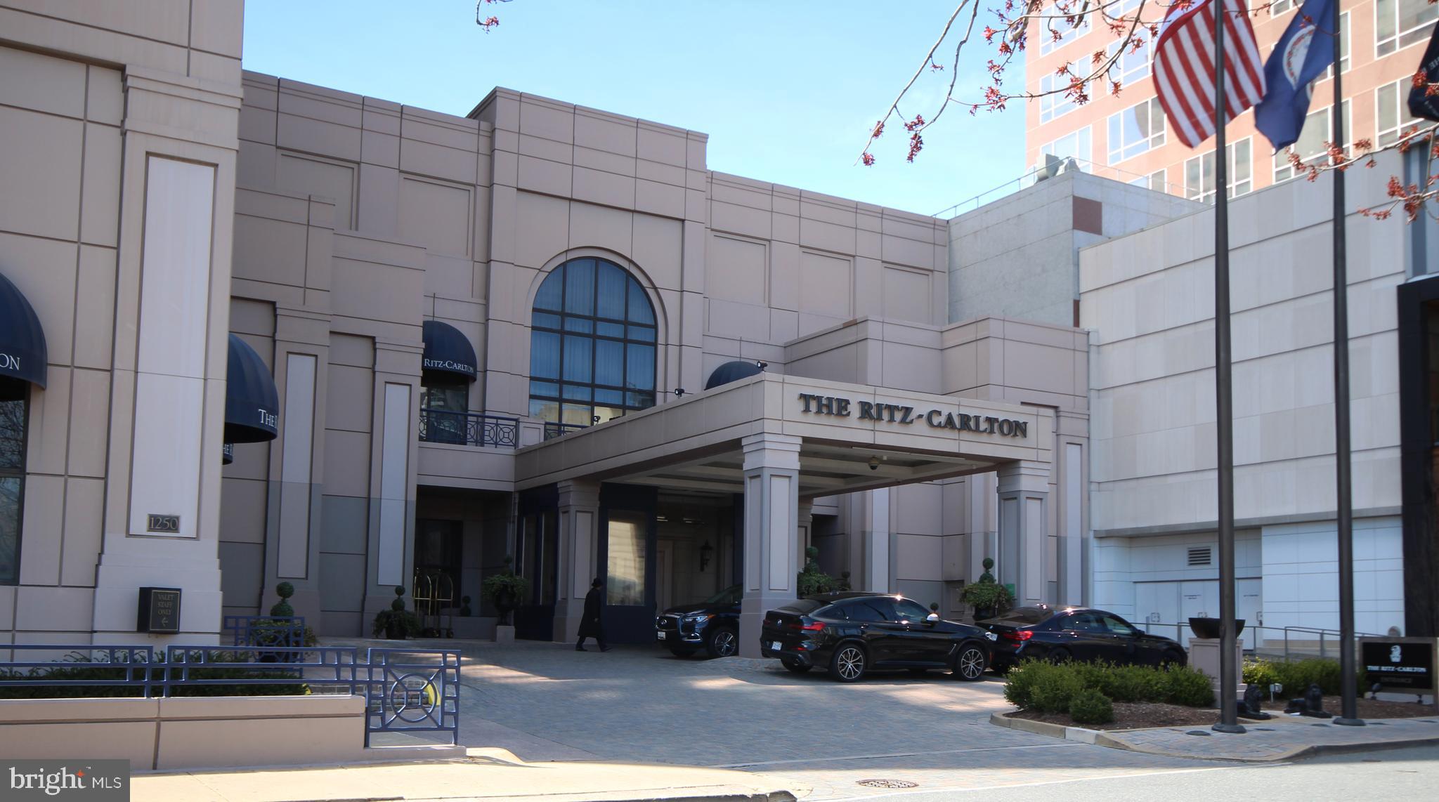 ARLINGTON RIDGE - Residential Lease