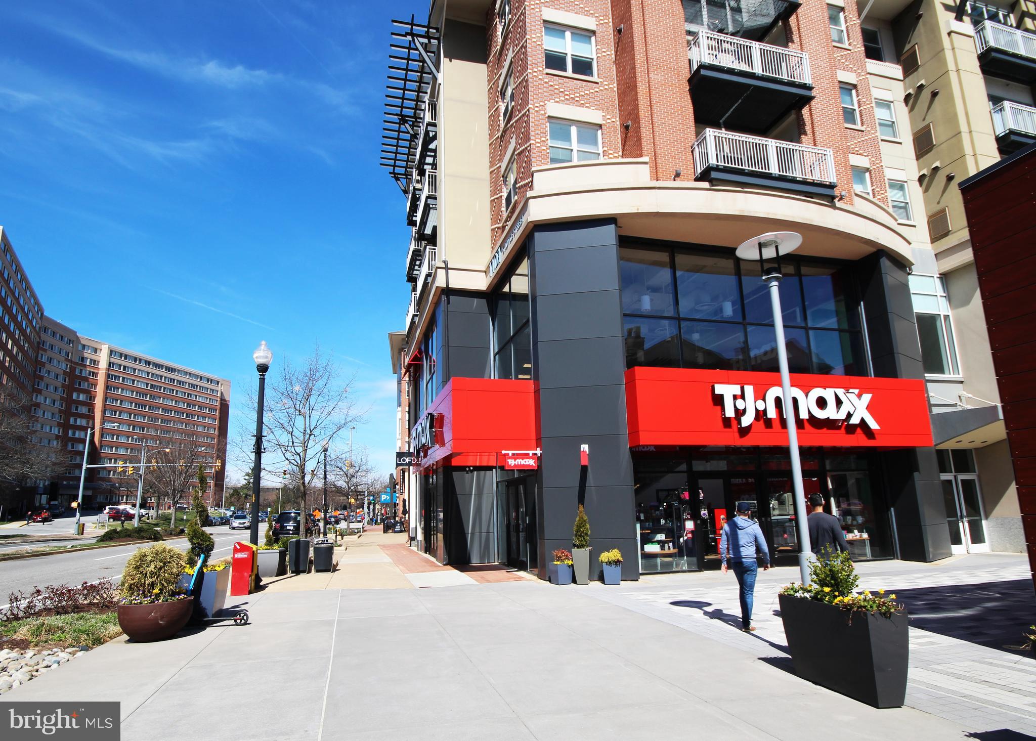 ARLINGTON RIDGE - Residential Lease