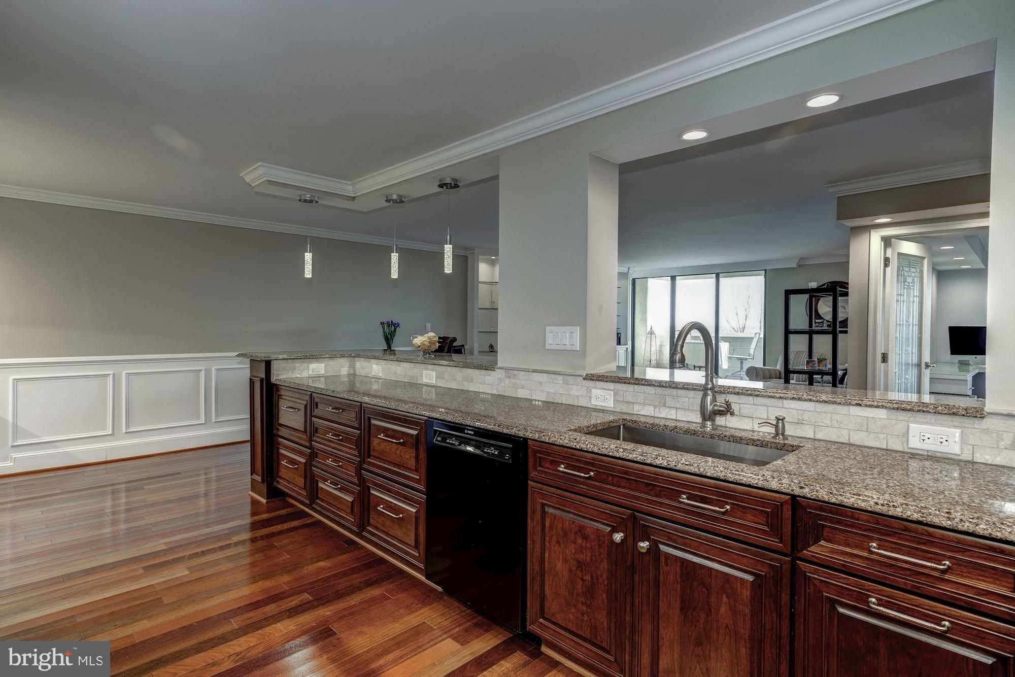 ARLINGTON RIDGE - Residential Lease