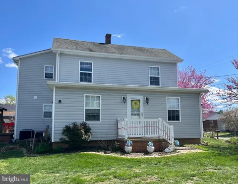 206 Woodland Avenue, Luray, VA MLS: VAPA2004726