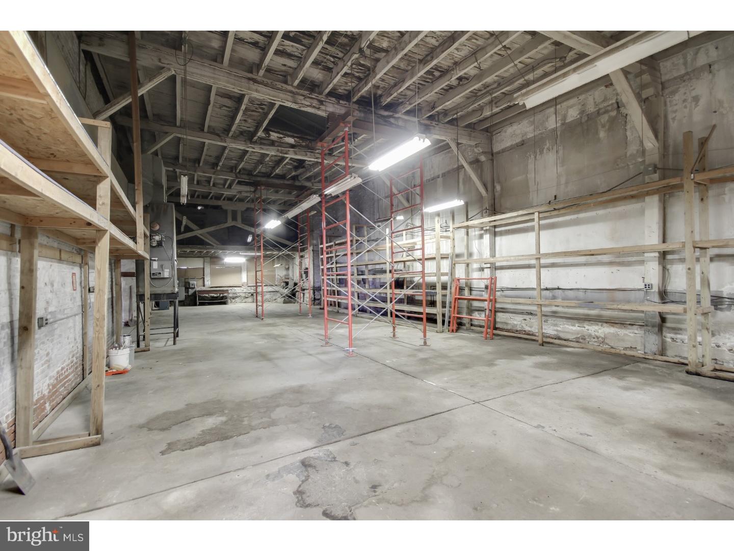 FISHTOWN - Commercial Sale