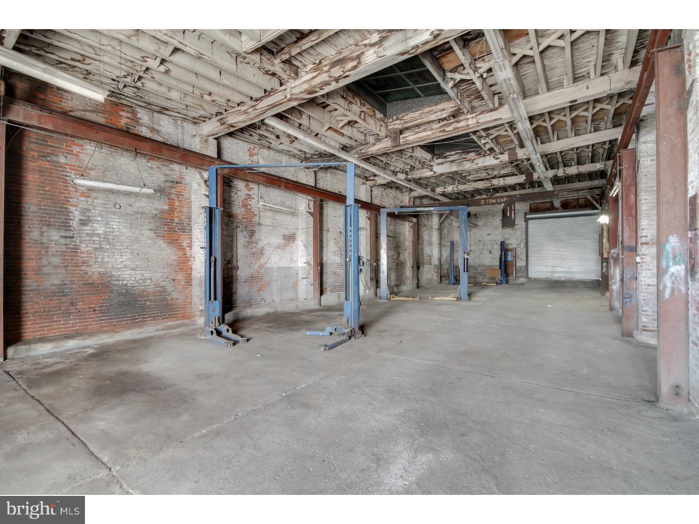 FISHTOWN - Commercial Sale