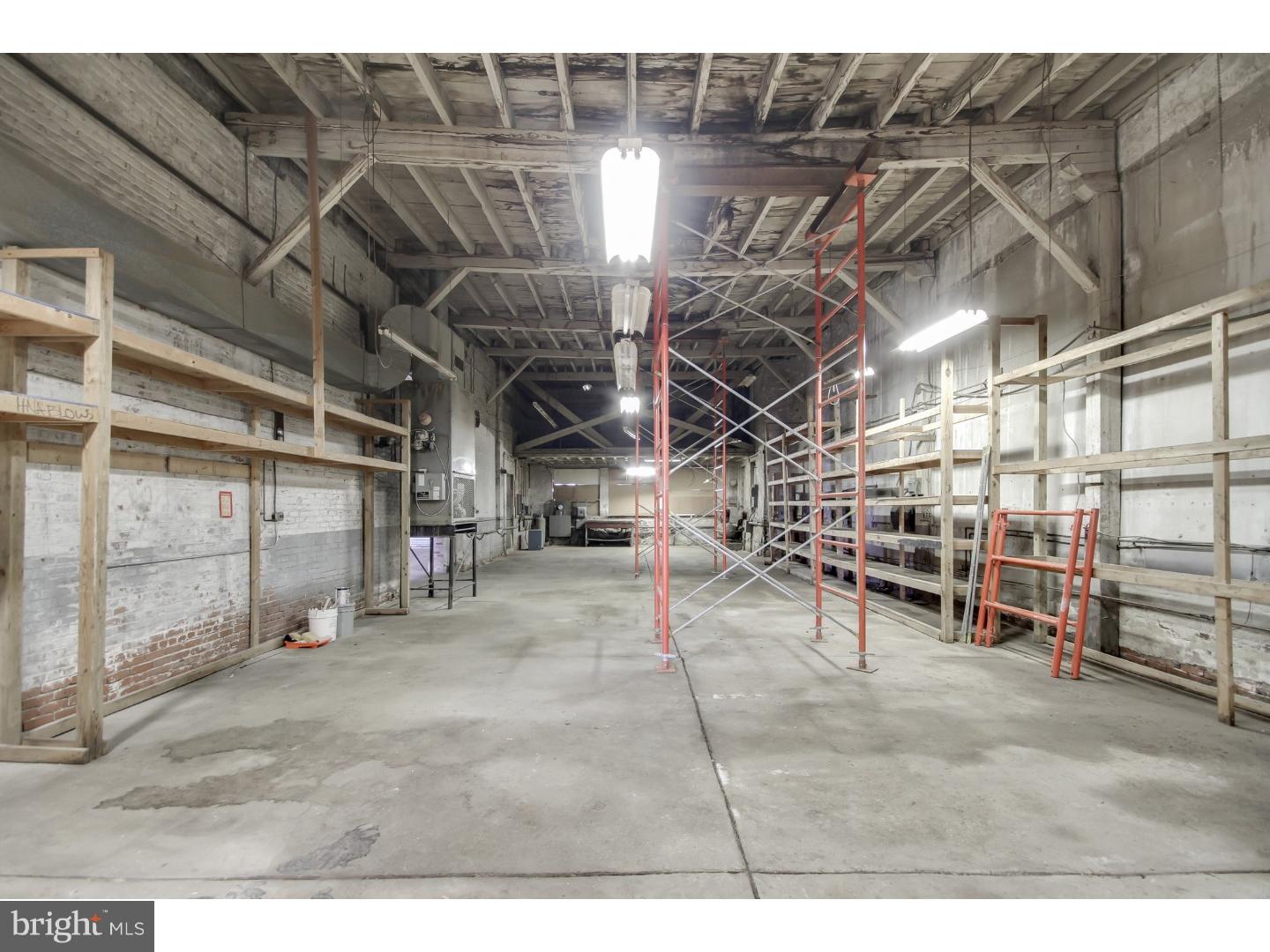 FISHTOWN - Commercial Sale