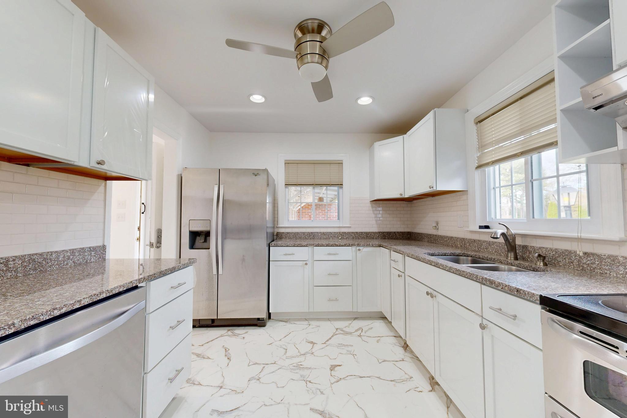 8987 GLEBE CREEK ROAD