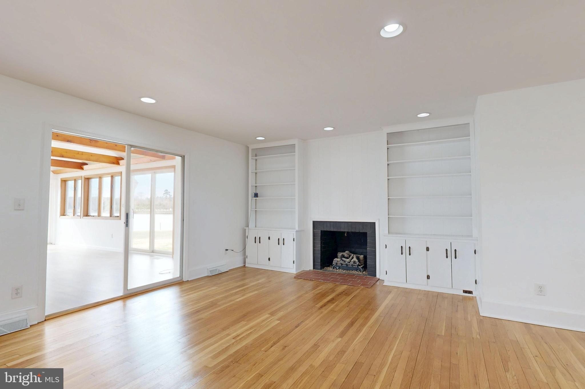 8987 GLEBE CREEK ROAD