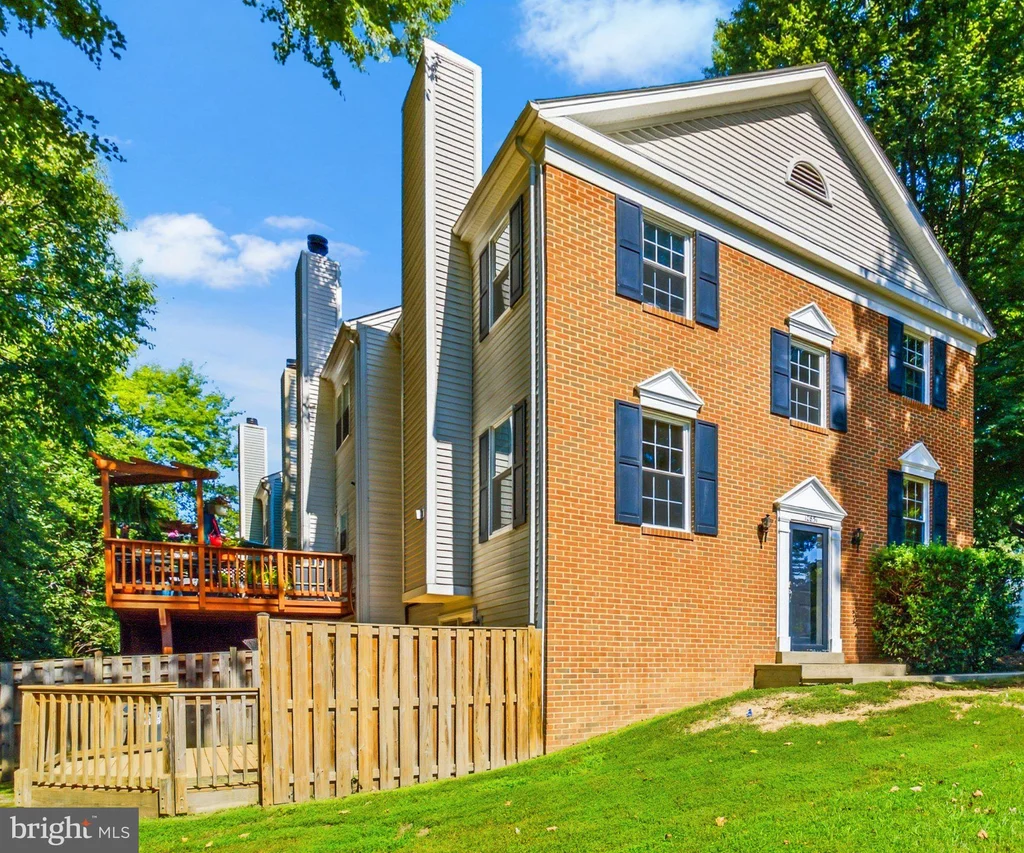 10851 Oak Green Court, Burke, VA 22015