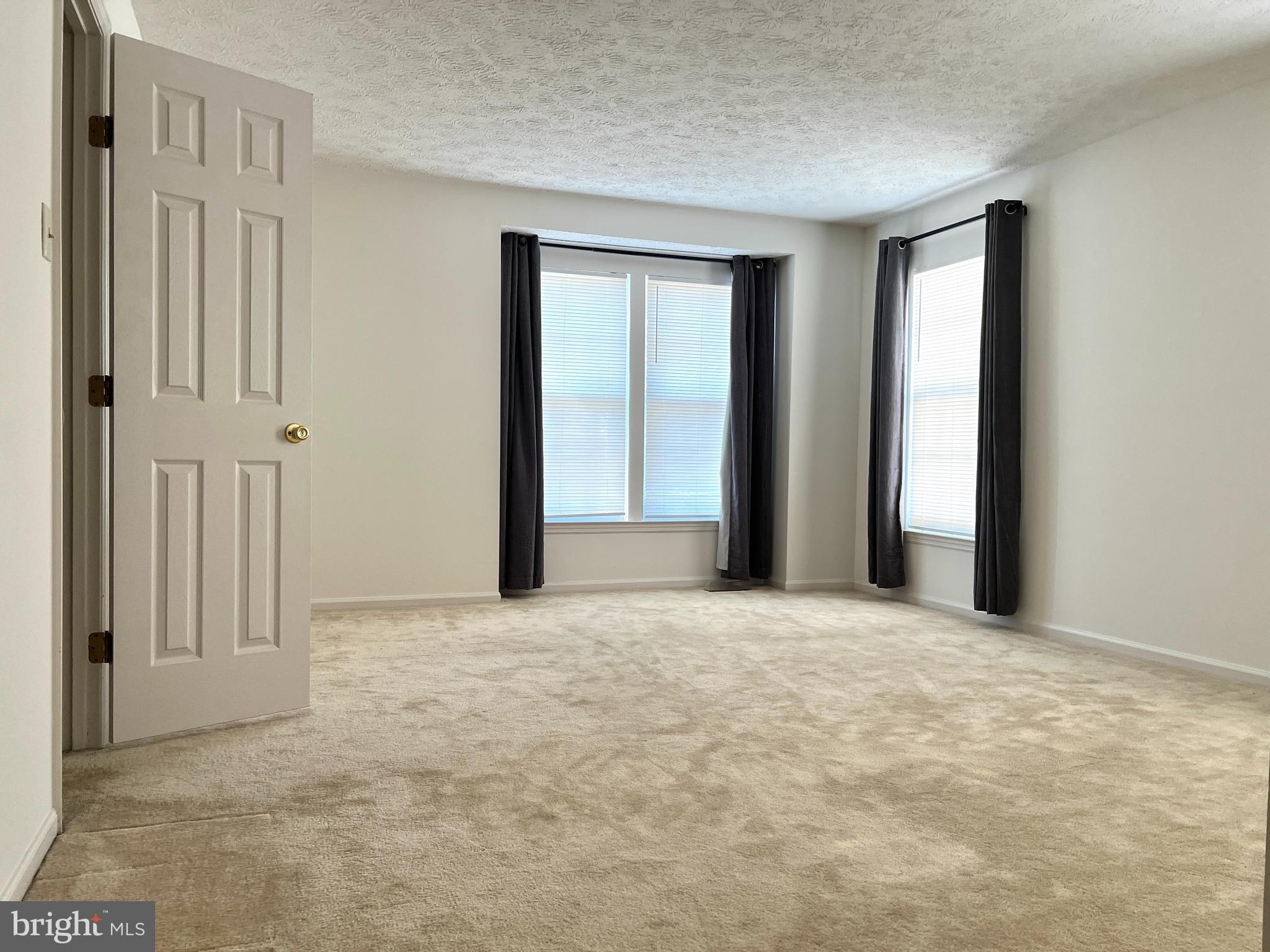 BURTONSVILLE - Residential Lease