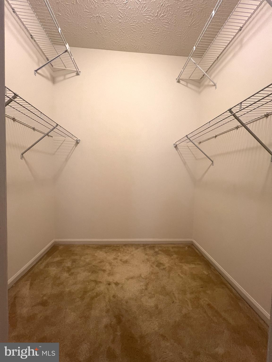 BURTONSVILLE - Residential Lease