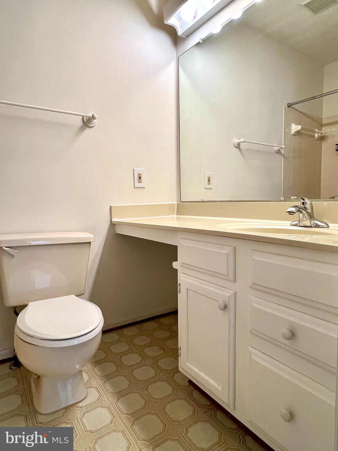 BURTONSVILLE - Residential Lease