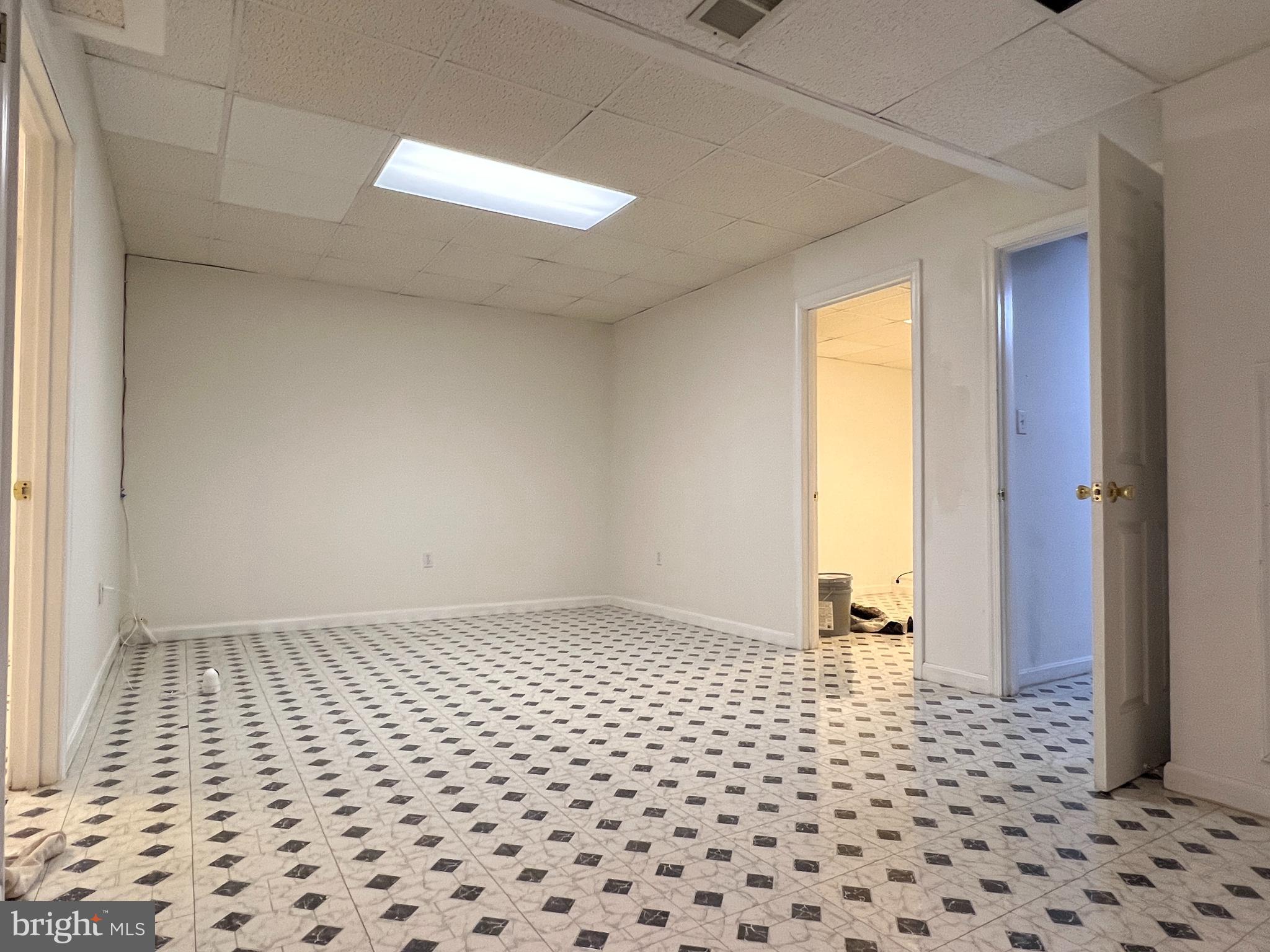 BURTONSVILLE - Residential Lease