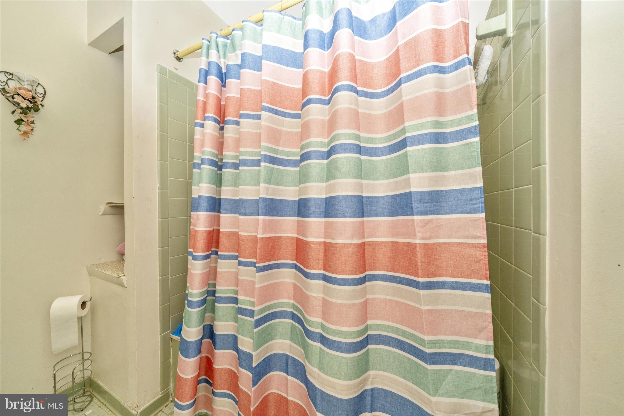 MURRAY HILL - Residential