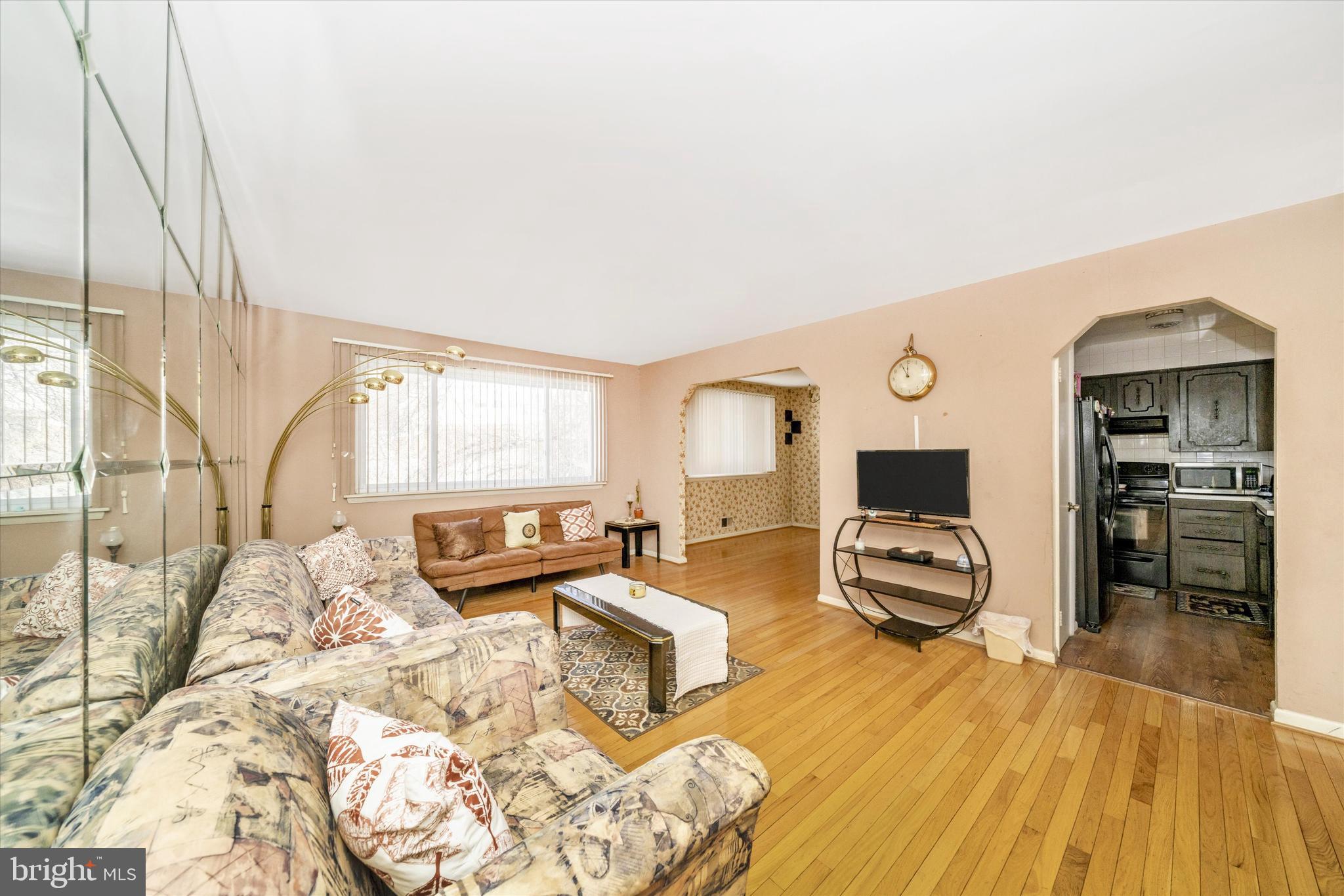 MURRAY HILL - Residential