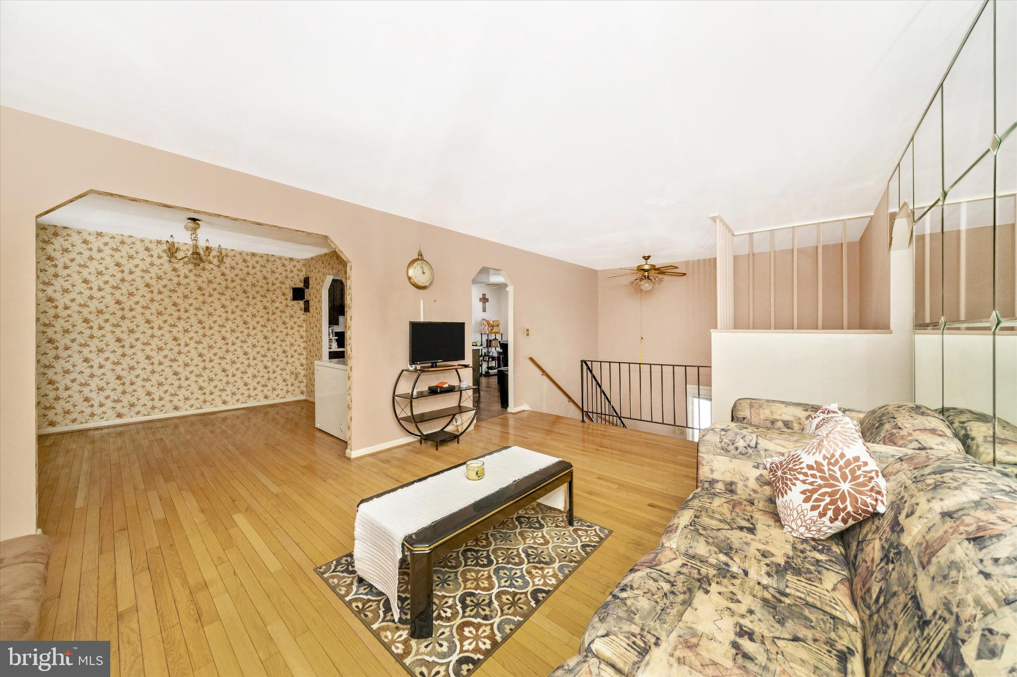 MURRAY HILL - Residential