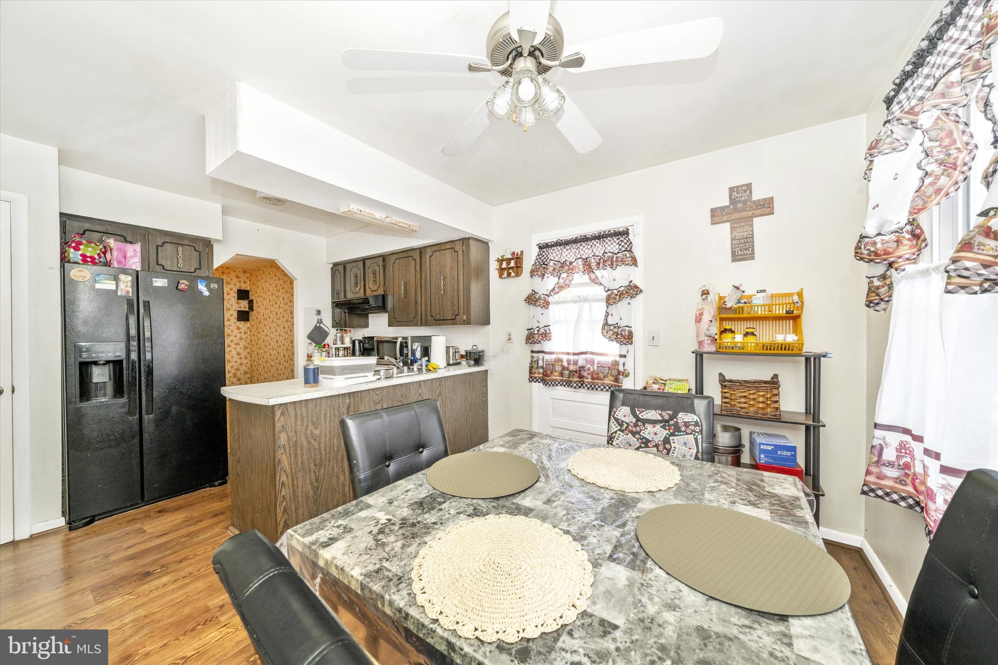 MURRAY HILL - Residential