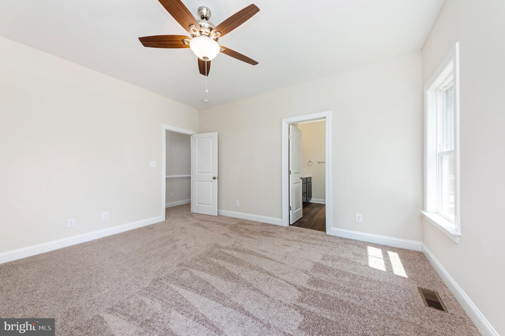 ROCKLAND CREEK ESTATES - Residential