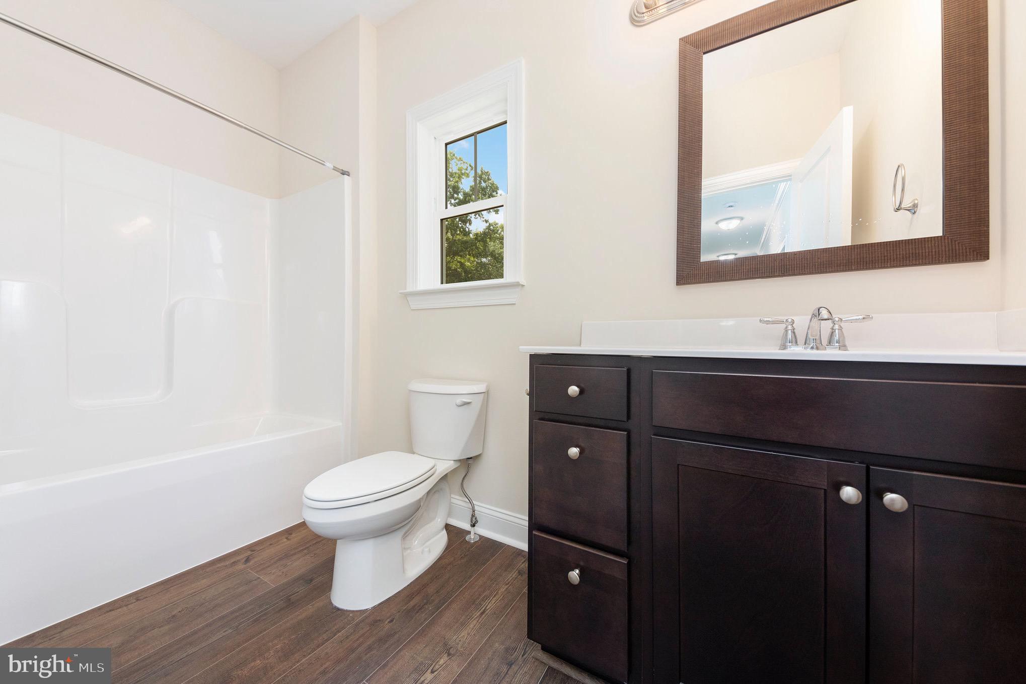 ROCKLAND CREEK ESTATES - Residential